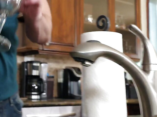 Kitchen sex with exotic petite MILF Cali Lee