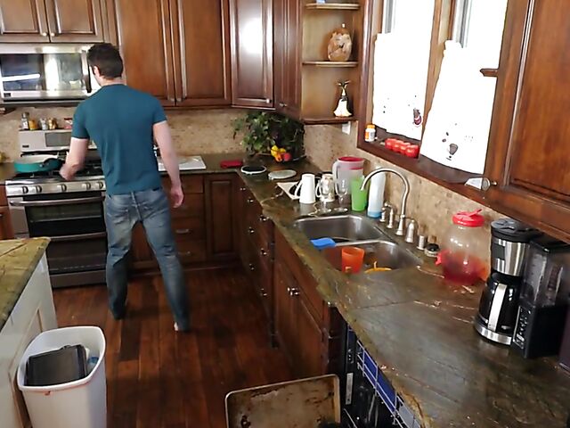 Kitchen sex with exotic petite MILF Cali Lee