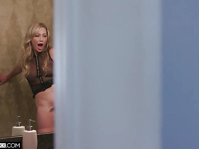 Adira Allure's shaved squirting pussy feels so good