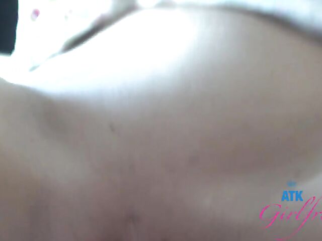 Girlfriend ropeplay and POV fuck with shaved brunette Vera King  