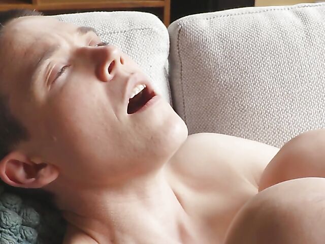 Mannish girl Elliott is into dildo masturbation