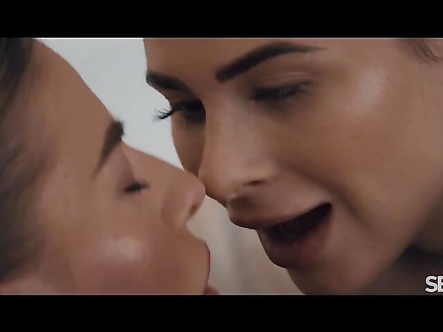 Eveline Dellai and Jenny Doll are sensual lesbians feeling horny