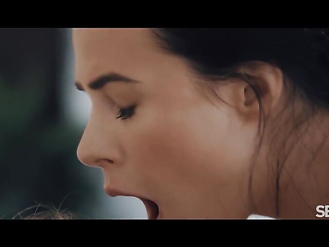 Eveline Dellai and Jenny Doll are sensual lesbians feeling horny