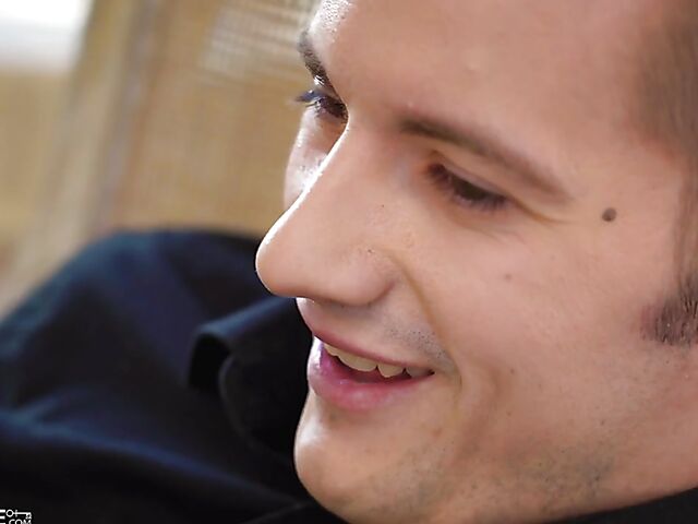 Hungarian anal loving hottie Sarah Cute helps a lucky guy