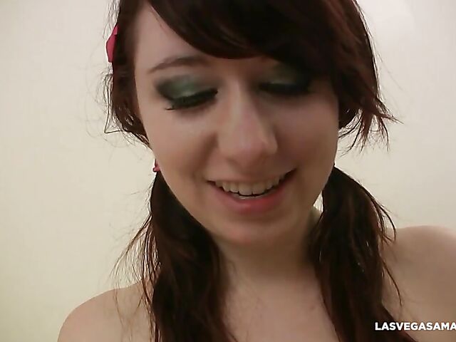 Dakota Charms - Curious teen sybian debut