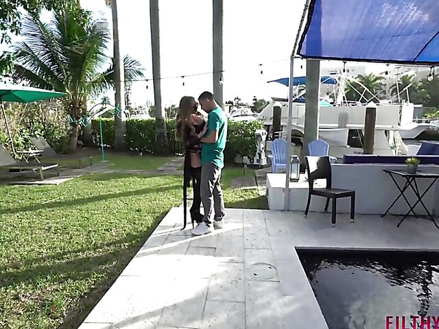  Sexy lingerie fuck with hot looking Jeanie Marie