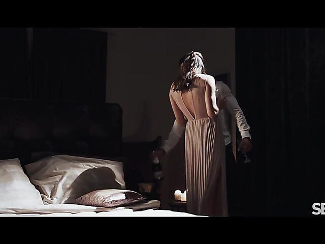 Romantic erotic sex in the dark of the bedroom with Tiny Tina