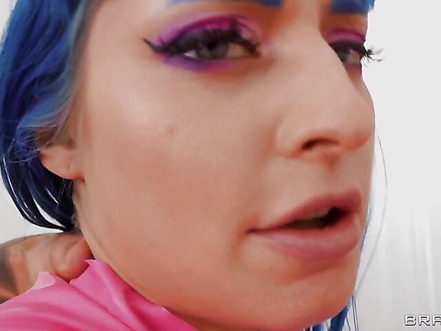 Blue hair and pink latex fuck with Jewelz Blu