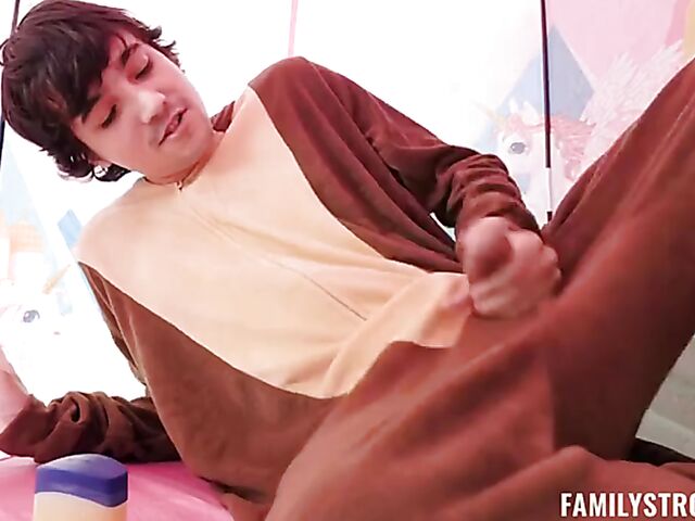 Chloe Temple - Teen step sister catches brother jerking off