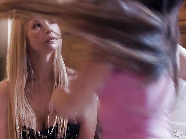 Mom Sarah Vandella lesbian type of communication with young Gia Derza