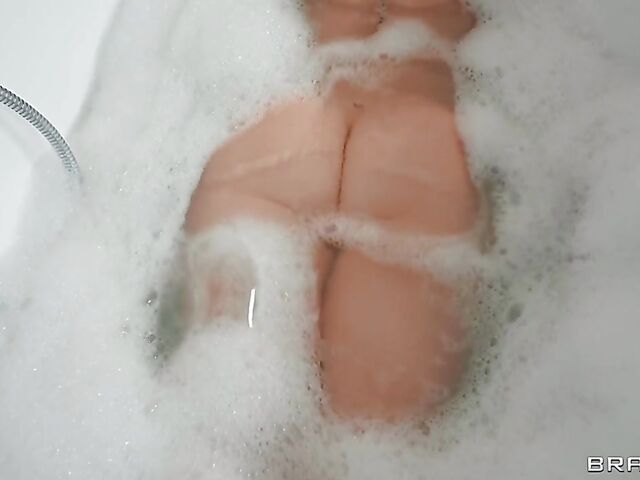 Kiara Lord - Redhead interracial bubble bath and champagne with Darrell Deeps