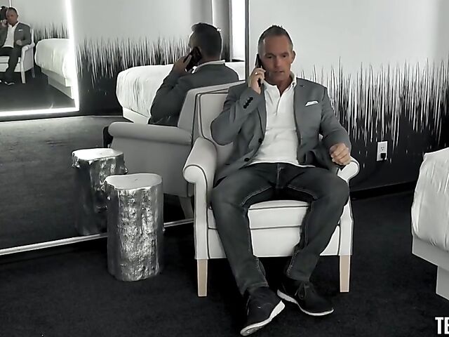 Gwen Vicious - Black lingerie fuck with a lucky gentleman