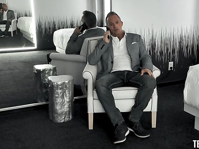 Gwen Vicious - Black lingerie fuck with a lucky gentleman