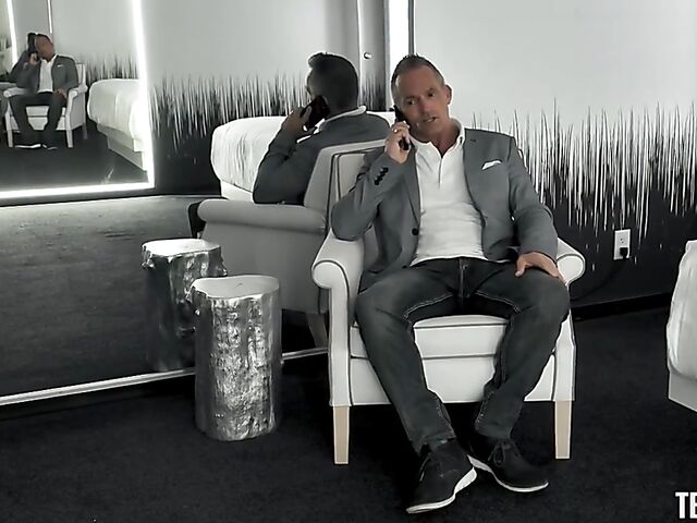 Gwen Vicious - Black lingerie fuck with a lucky gentleman