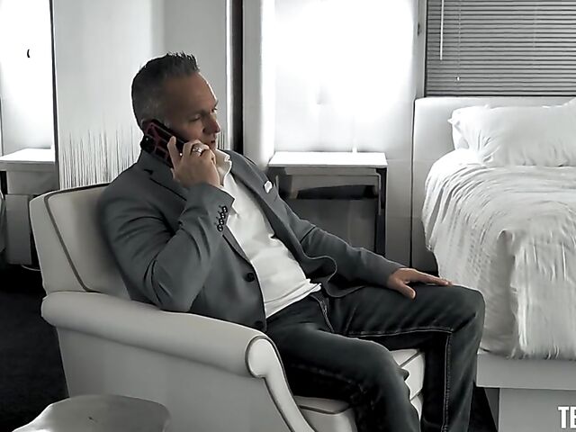 Gwen Vicious - Black lingerie fuck with a lucky gentleman