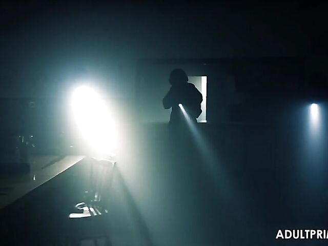 Fake tits MILF in boots Jasmine Jae fucks a commando