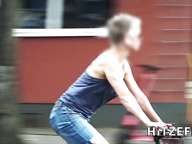 Tattooed POV slut with nice boobs Mia Blow wants you to feel it real