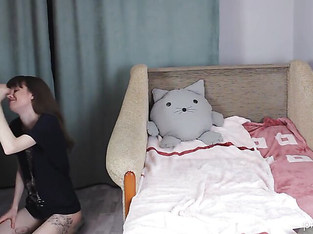 Alexandra Letova - Teen piss drinking debut and BJ