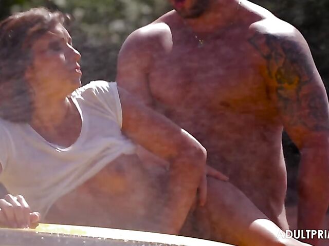 Car wash and outdoor sex with super hot Alexis Cherry