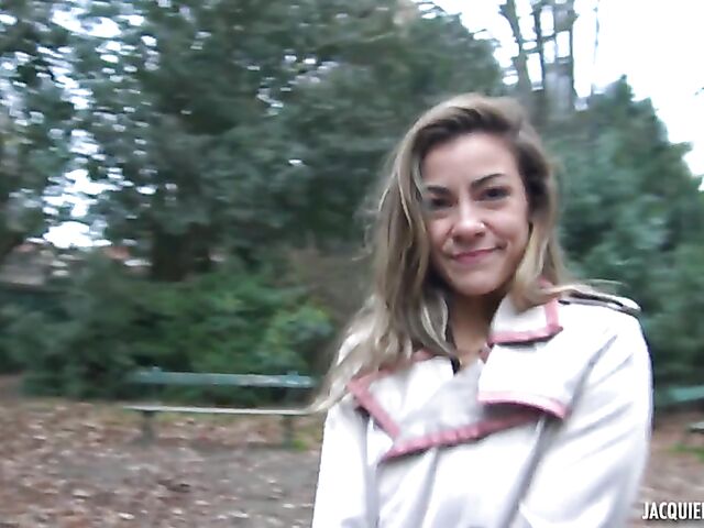 Kinahaya - Elegant French lady in lingerie DP