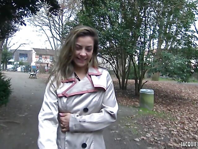 Kinahaya - Elegant French lady in lingerie DP