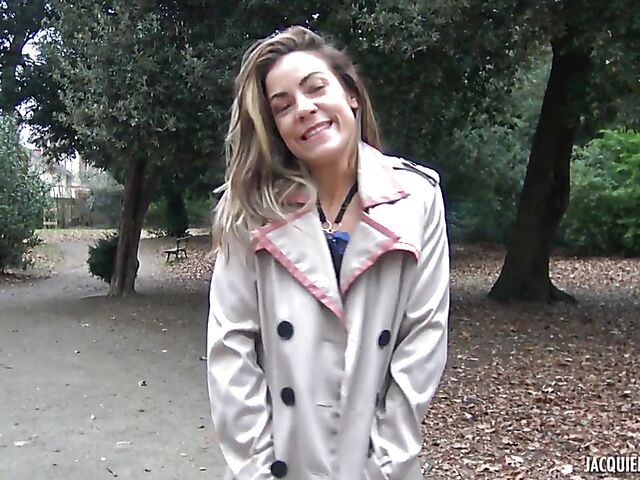 Kinahaya - Elegant French lady in lingerie DP