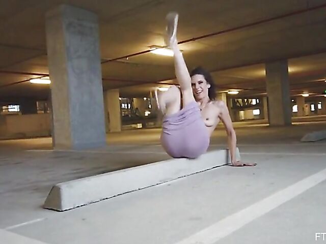 Alora Jaymes - Naughty MILF masturbating and spreading her legs in Florida