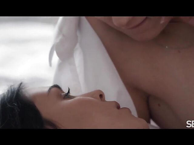 Teana and Isabela De Laa's lesbian erotic video