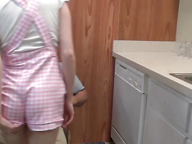 Old man and teen redhead Nora Ivy fuck in the kitchen