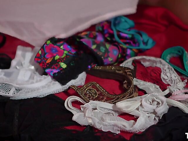 Lovely panty masturbation with Marilyn Sugar