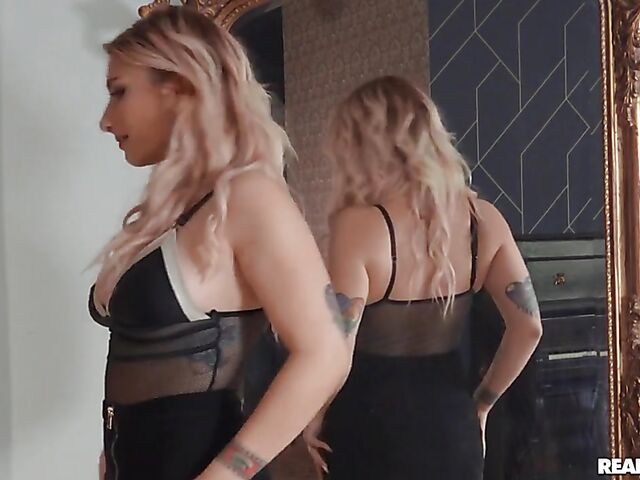 Hot POV in the living room with big boobed Lucia Fernandez