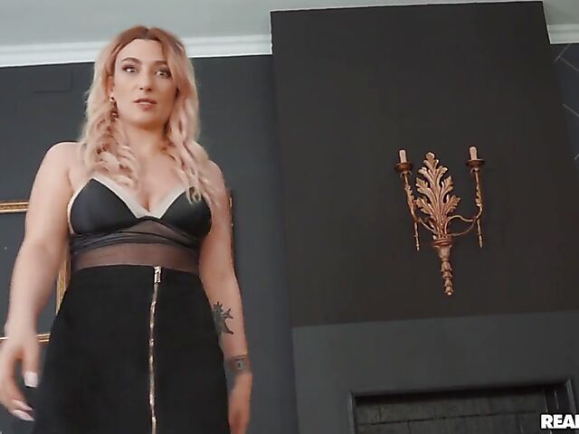 Hot POV in the living room with big boobed Lucia Fernandez