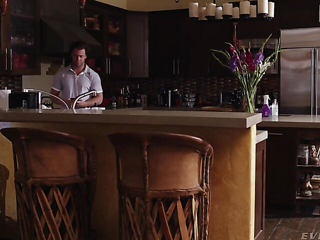 Adira Allure - Squirting slut in boots anal hardcore session