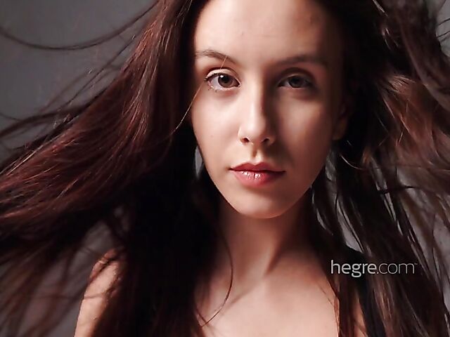 Behind the scenes of perfect Alisa posing nude during her photo session