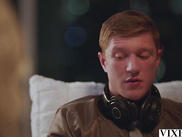 Night of pleasure with skinny blonde Kiara Cole