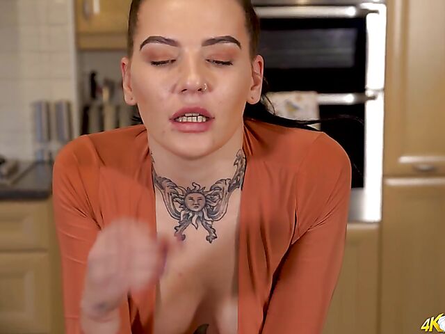 Braless dirty talker Keeley's downblouse tits in the kitchen