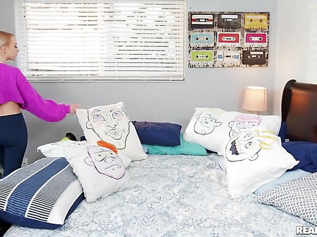 Pillow humping and interracial threesome in ripped leggings with teen Dixie Lynn and two boys 