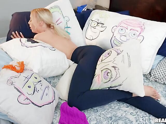 Pillow humping and interracial threesome in ripped leggings with teen Dixie Lynn and two boys 