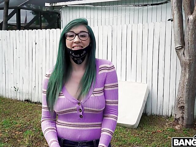 Green hair girl with glasses Savannah Siren shows her pretty boobs and jumps in to have sex in the van