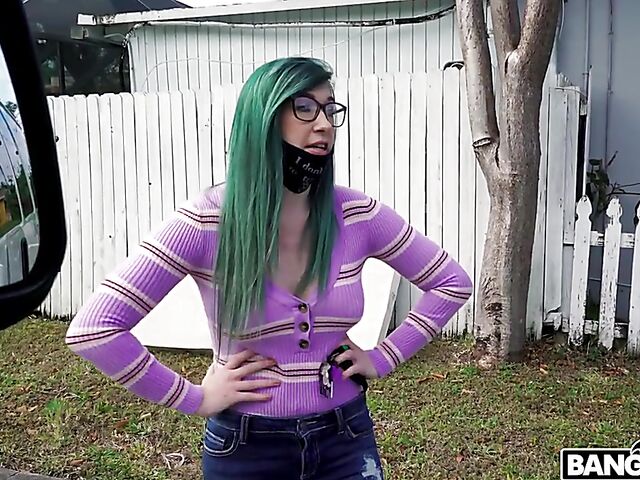 Green hair girl with glasses Savannah Siren shows her pretty boobs and jumps in to have sex in the van