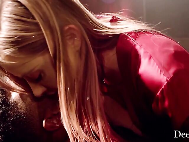 Interracial anal on stage with Haley Reed and Troy Francisco