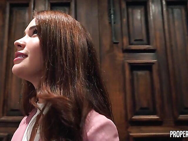 Evelyn Claire - Cute estate agent with small tits POV fucked on the couch