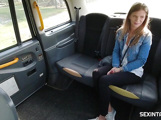 Sara Kay's backseat fuck adventure with a taxi driver