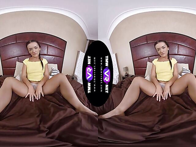Zuzu Sweet's white panties solo and pussy fingering in VR 3D