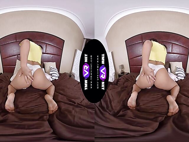 Zuzu Sweet's white panties solo and pussy fingering in VR 3D