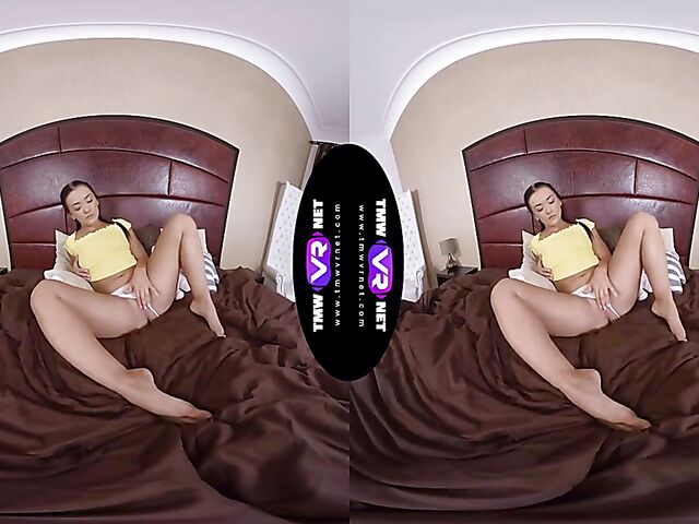 Zuzu Sweet's white panties solo and pussy fingering in VR 3D