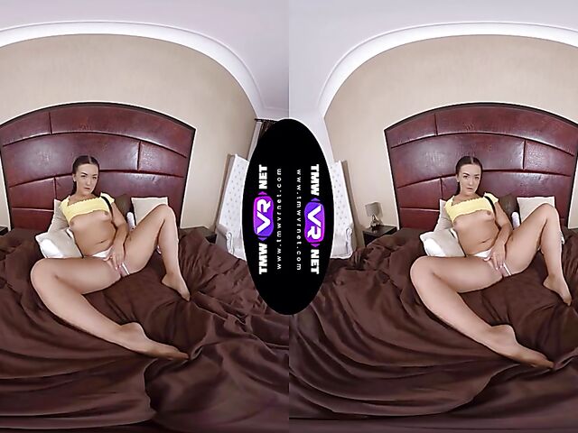 Zuzu Sweet's white panties solo and pussy fingering in VR 3D