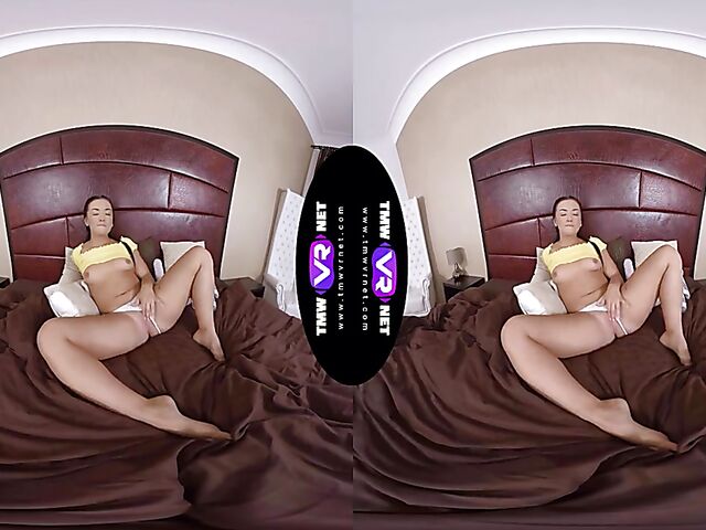 Zuzu Sweet's white panties solo and pussy fingering in VR 3D