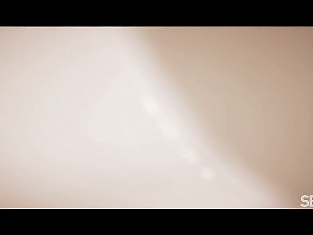 2 lines get Cristal Caitlin in the mood for passionate sex