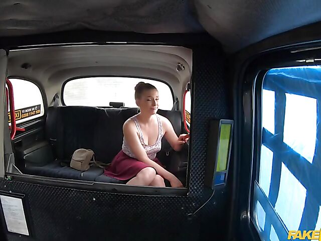 Lucy Heart - Taxi sex in London on her way to the museum